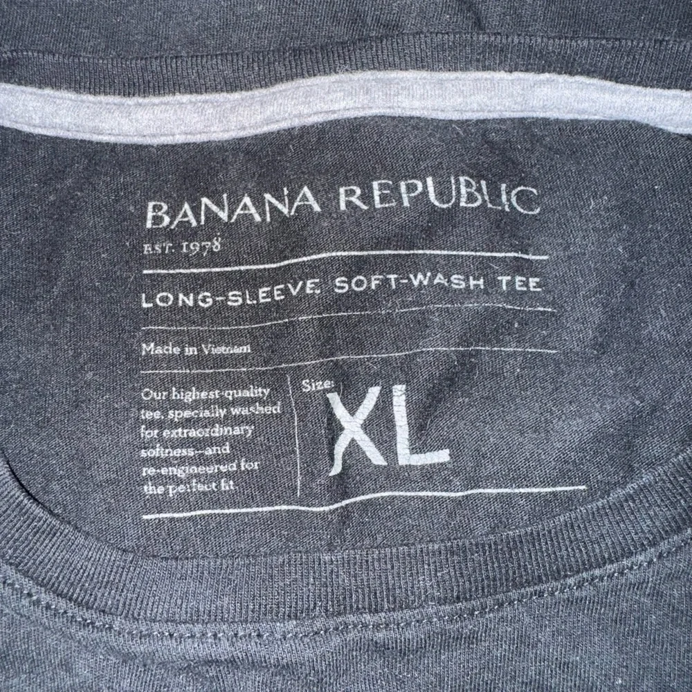 Banana Republic Black Long Sleeve Tee Classic Crew
